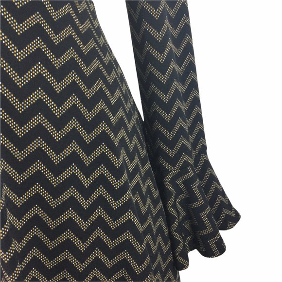 CeCe Black w/ Chevron Striped Pattern, Bell Sleeves, Small - Picture 4 of 8